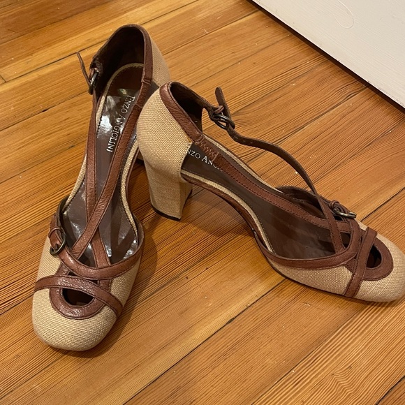 Size: 8 1/2 Enzo Angiolini shoes. - Picture 2 of 5